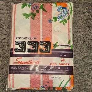 333 Speedboat Red and White Bed Sheet Kumot Blanket